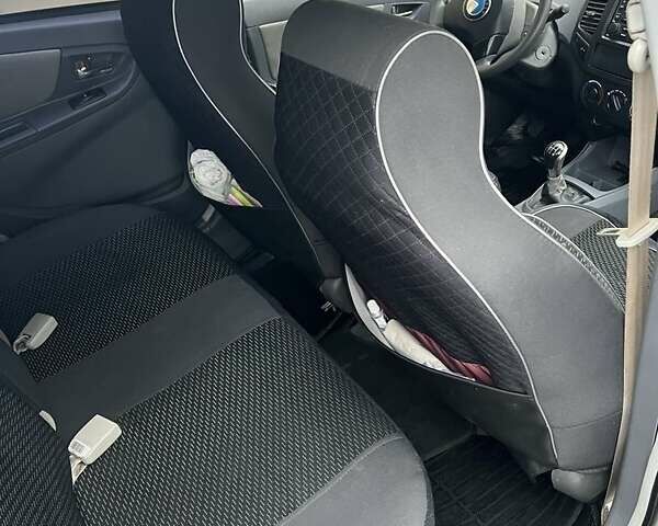 Серый Джили МК, объемом двигателя 1.5 л и пробегом 110 тыс. км за 2900 $, фото 1 на Automoto.ua