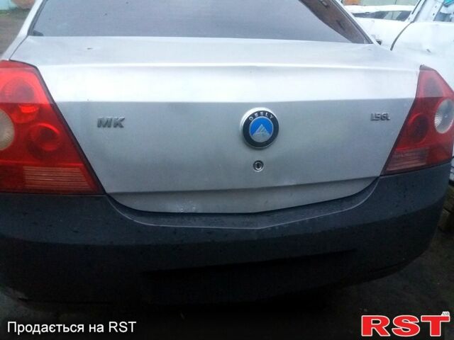 Серый Джили МК, объемом двигателя 1.5 л и пробегом 185 тыс. км за 800 $, фото 4 на Automoto.ua