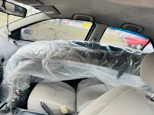 Серый Джили МК, объемом двигателя 1.5 л и пробегом 220 тыс. км за 1350 $, фото 1 на Automoto.ua