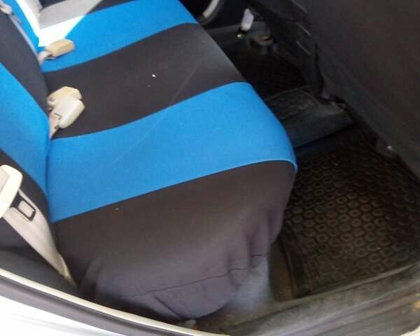 Сірий Джилі МК, об'ємом двигуна 1.5 л та пробігом 100 тис. км за 3300 $, фото 4 на Automoto.ua