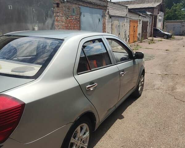 Серый Джили МК, объемом двигателя 1.5 л и пробегом 110 тыс. км за 3500 $, фото 1 на Automoto.ua