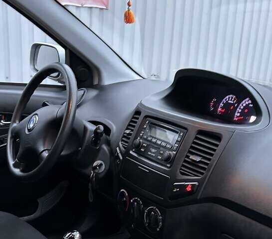 Серый Джили МК, объемом двигателя 1.59 л и пробегом 62 тыс. км за 4329 $, фото 5 на Automoto.ua