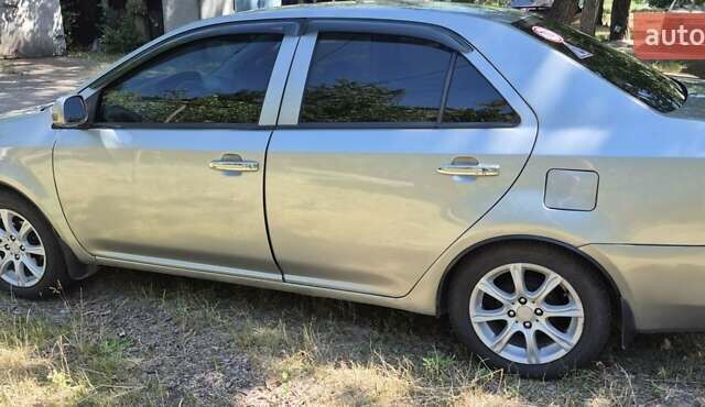 Серый Джили МК, объемом двигателя 1.5 л и пробегом 189 тыс. км за 2900 $, фото 2 на Automoto.ua