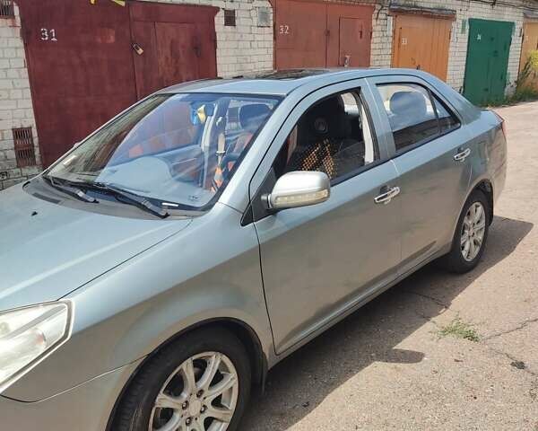 Серый Джили МК, объемом двигателя 1.5 л и пробегом 110 тыс. км за 3500 $, фото 3 на Automoto.ua