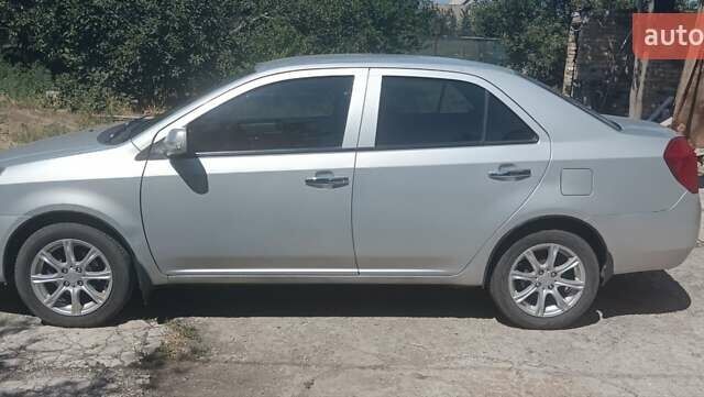 Сірий Джилі МК, об'ємом двигуна 1.5 л та пробігом 68 тис. км за 3500 $, фото 2 на Automoto.ua