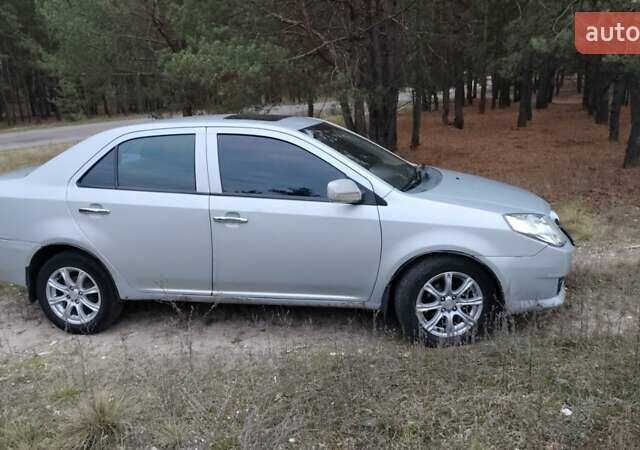 Сірий Джилі МК, об'ємом двигуна 1.5 л та пробігом 428 тис. км за 1900 $, фото 6 на Automoto.ua