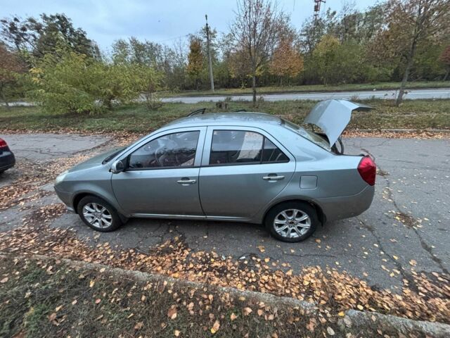 Серый Джили МК, объемом двигателя 1.5 л и пробегом 62 тыс. км за 4337 $, фото 5 на Automoto.ua