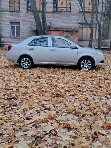 Джилі МК 2012 у Дніпро (Дніпропетровську) на Automoto.ua Сірий Джилі МК, об'ємом двигуна 1.5 л та пробігом 105 тис. км за 3000 $, фото 7 на Automoto.ua