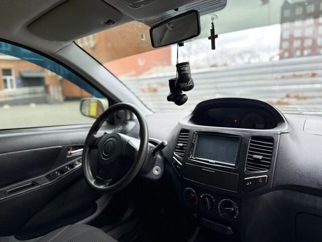 Серый Джили МК, объемом двигателя 1.5 л и пробегом 103 тыс. км за 2100 $, фото 3 на Automoto.ua