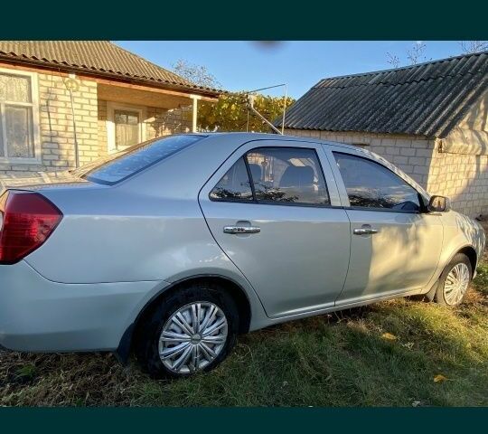 Серый Джили МК, объемом двигателя 1.5 л и пробегом 85 тыс. км за 3000 $, фото 10 на Automoto.ua