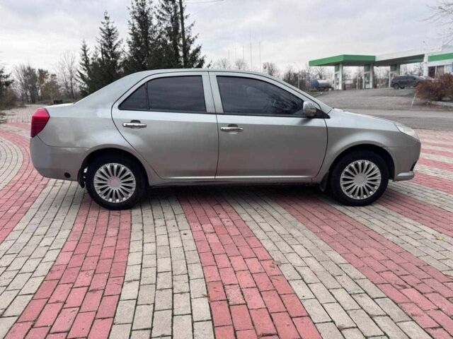Серый Джили МК, объемом двигателя 1.5 л и пробегом 86 тыс. км за 1550 $, фото 4 на Automoto.ua