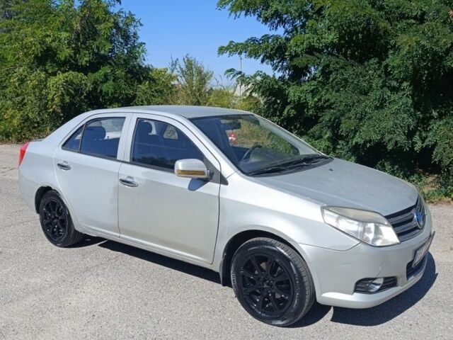 Серый Джили МК, объемом двигателя 1.5 л и пробегом 128 тыс. км за 1500 $, фото 5 на Automoto.ua