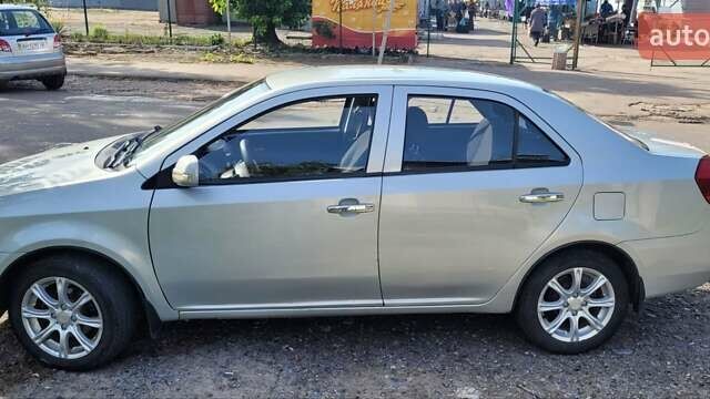 Серый Джили МК, объемом двигателя 1.5 л и пробегом 168 тыс. км за 3300 $, фото 3 на Automoto.ua