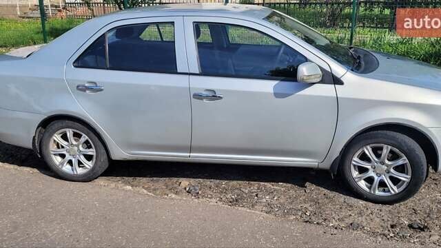 Серый Джили МК, объемом двигателя 1.5 л и пробегом 168 тыс. км за 3300 $, фото 2 на Automoto.ua