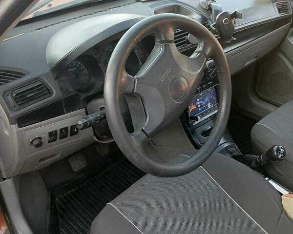 Помаранчевий Джилі МК, об'ємом двигуна 1.5 л та пробігом 200 тис. км за 1200 $, фото 2 на Automoto.ua