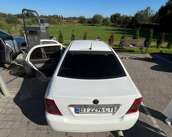 Белый Джили МР, объемом двигателя 1.5 л и пробегом 240 тыс. км за 1200 $, фото 12 на Automoto.ua