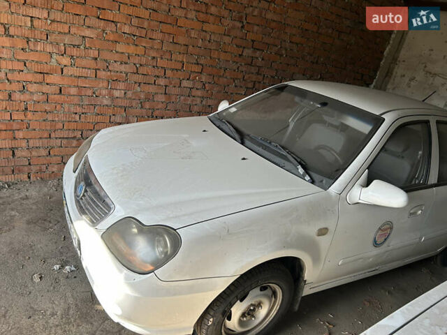 Білий Джилі МР, об'ємом двигуна 1.5 л та пробігом 75 тис. км за 2400 $, фото 1 на Automoto.ua