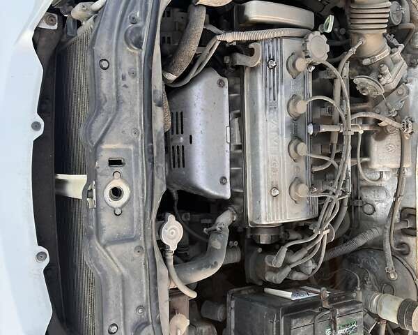 Белый Джили МР, объемом двигателя 1.5 л и пробегом 145 тыс. км за 2100 $, фото 5 на Automoto.ua