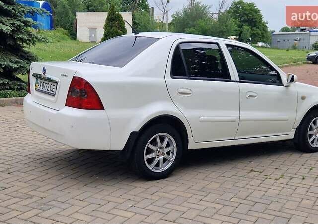 Білий Джилі МР, об'ємом двигуна 1.5 л та пробігом 35 тис. км за 2800 $, фото 1 на Automoto.ua