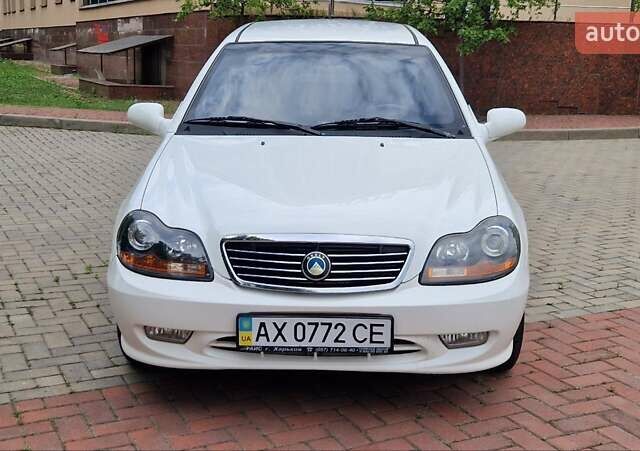 Белый Джили МР, объемом двигателя 1.5 л и пробегом 35 тыс. км за 2800 $, фото 11 на Automoto.ua