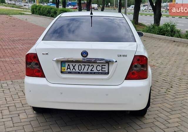 Білий Джилі МР, об'ємом двигуна 1.5 л та пробігом 35 тис. км за 2800 $, фото 3 на Automoto.ua