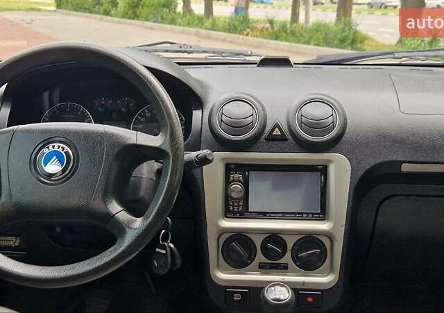 Білий Джилі МР, об'ємом двигуна 1.5 л та пробігом 35 тис. км за 2800 $, фото 19 на Automoto.ua