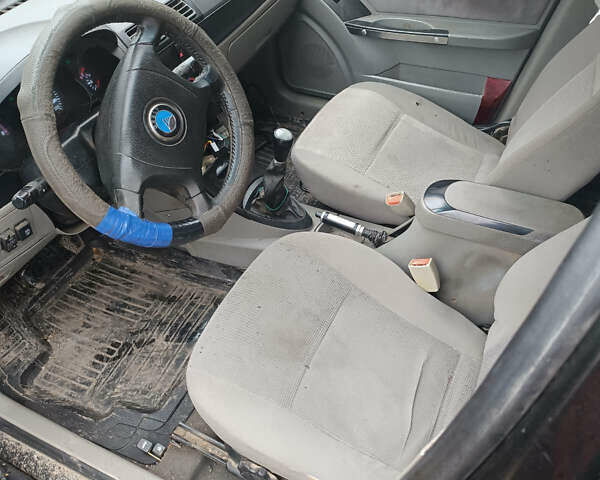 Черный Джили МР, объемом двигателя 1.5 л и пробегом 333 тыс. км за 850 $, фото 5 на Automoto.ua