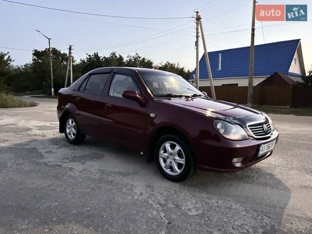 Красный Джили МР, объемом двигателя 1.5 л и пробегом 135 тыс. км за 2200 $, фото 1 на Automoto.ua