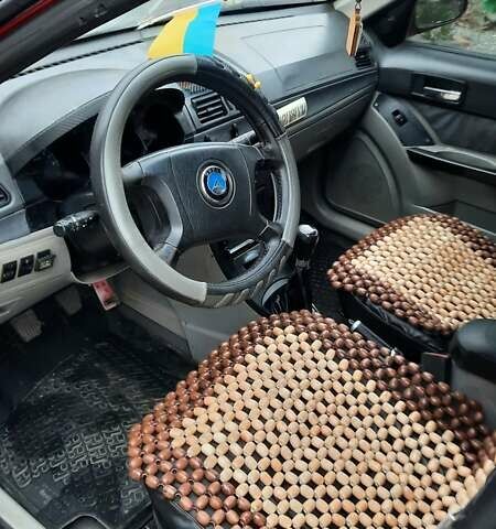 Красный Джили МР, объемом двигателя 1.5 л и пробегом 300 тыс. км за 1500 $, фото 1 на Automoto.ua