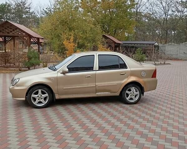 Желтый Джили МР, объемом двигателя 1.5 л и пробегом 142 тыс. км за 1650 $, фото 3 на Automoto.ua