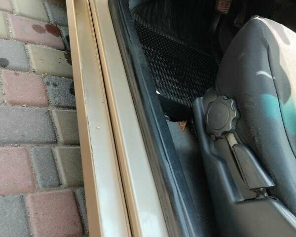 Жовтий Джилі МР, об'ємом двигуна 1.5 л та пробігом 90 тис. км за 2700 $, фото 1 на Automoto.ua