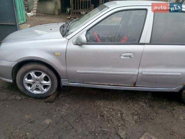 Сірий Джилі МР, об'ємом двигуна 1.5 л та пробігом 185 тис. км за 1700 $, фото 3 на Automoto.ua