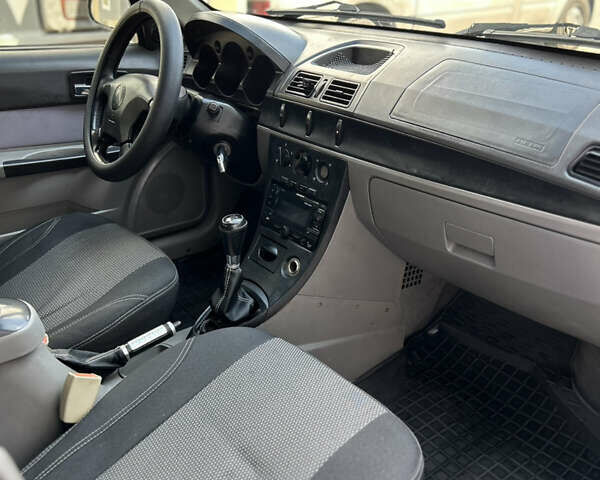 Сірий Джилі МР, об'ємом двигуна 1.5 л та пробігом 108 тис. км за 1950 $, фото 15 на Automoto.ua