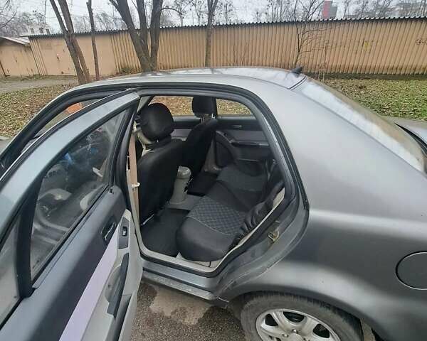 Серый Джили МР, объемом двигателя 1.5 л и пробегом 150 тыс. км за 1950 $, фото 4 на Automoto.ua