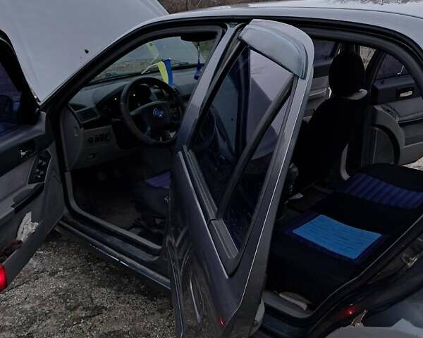 Серый Джили МР, объемом двигателя 1.5 л и пробегом 127 тыс. км за 1600 $, фото 4 на Automoto.ua