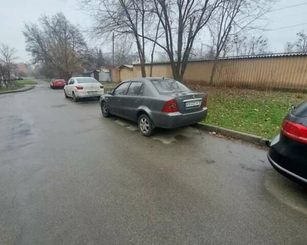 Серый Джили МР, объемом двигателя 1.5 л и пробегом 150 тыс. км за 1950 $, фото 3 на Automoto.ua