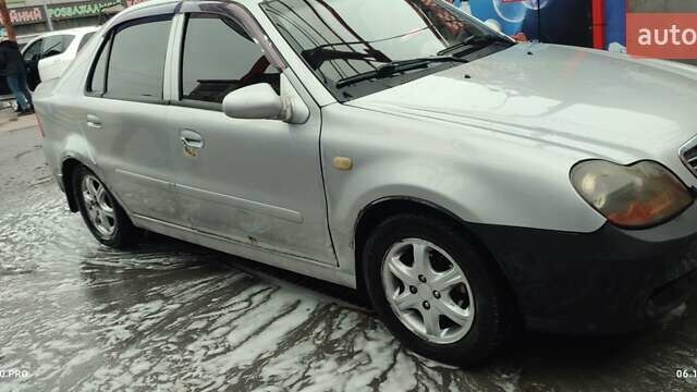 Серый Джили МР, объемом двигателя 1.5 л и пробегом 153 тыс. км за 1500 $, фото 1 на Automoto.ua