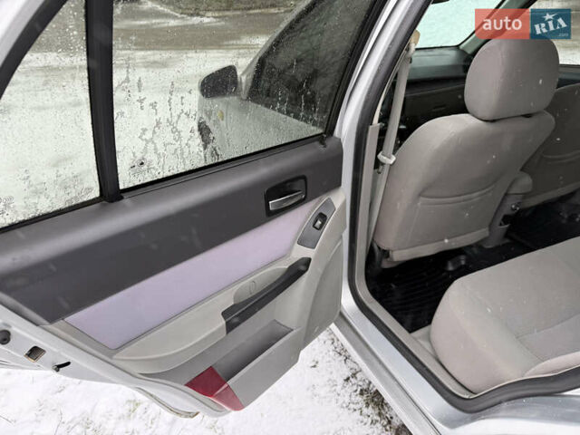 Серый Джили МР, объемом двигателя 1.5 л и пробегом 80 тыс. км за 1550 $, фото 9 на Automoto.ua