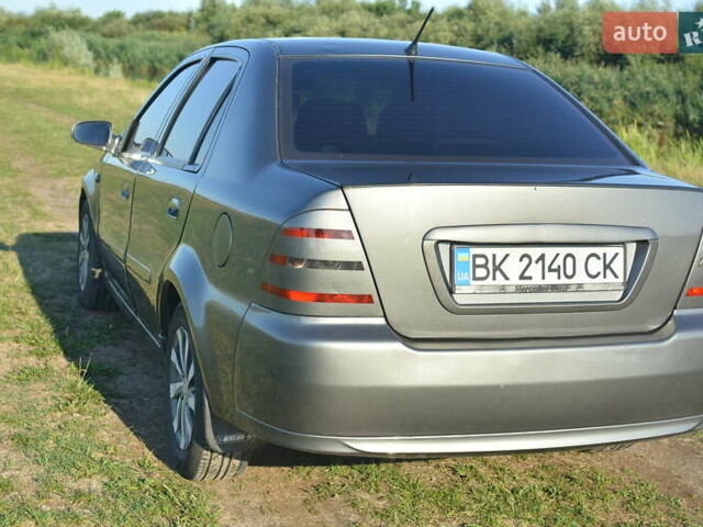 Сірий Джилі МР, об'ємом двигуна 1.5 л та пробігом 200 тис. км за 2800 $, фото 2 на Automoto.ua