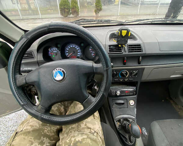 Зелений Джилі МР, об'ємом двигуна 1.5 л та пробігом 270 тис. км за 1400 $, фото 5 на Automoto.ua