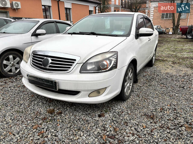 Белый Джили Мапл Ц82, объемом двигателя 1.5 л и пробегом 263 тыс. км за 3200 $, фото 9 на Automoto.ua