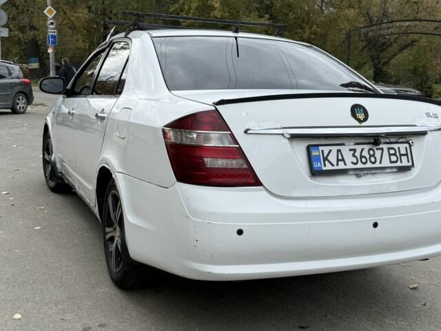 Белый Джили Мапл, объемом двигателя 1.8 л и пробегом 267 тыс. км за 1550 $, фото 5 на Automoto.ua