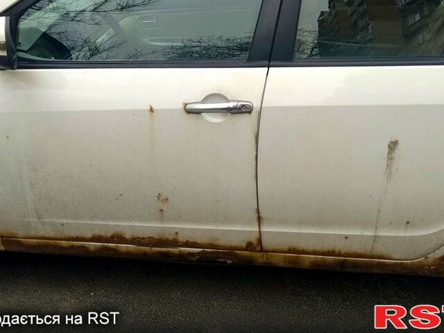 Белый Джили Мапл, объемом двигателя 1.8 л и пробегом 254 тыс. км за 1820 $, фото 2 на Automoto.ua