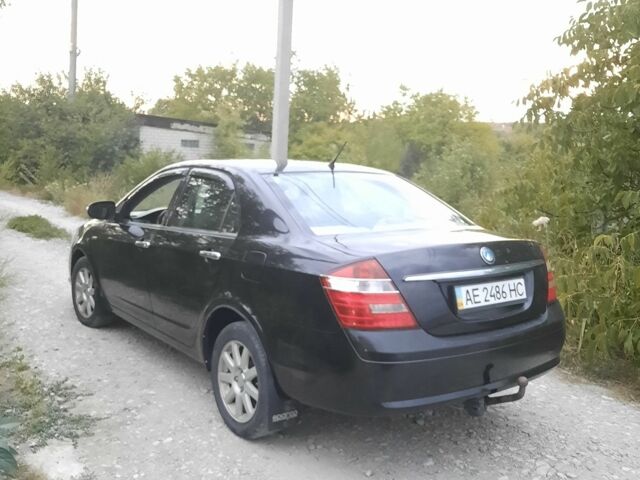 Черный Джили Мапл, объемом двигателя 1.8 л и пробегом 124 тыс. км за 3700 $, фото 2 на Automoto.ua