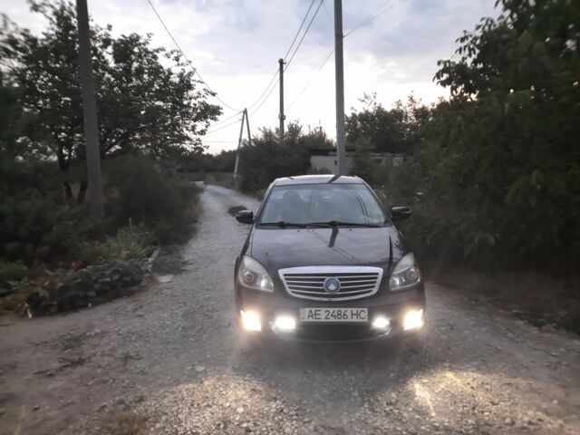 Черный Джили Мапл, объемом двигателя 1.8 л и пробегом 124 тыс. км за 3700 $, фото 5 на Automoto.ua