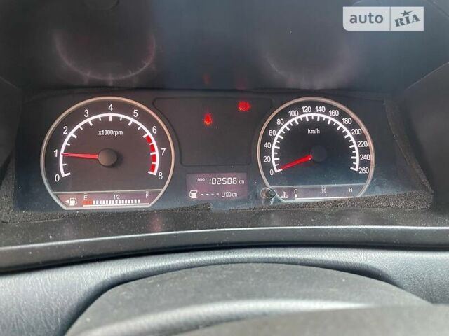 Джилі Мапл, об'ємом двигуна 1.8 л та пробігом 103 тис. км за 4200 $, фото 8 на Automoto.ua