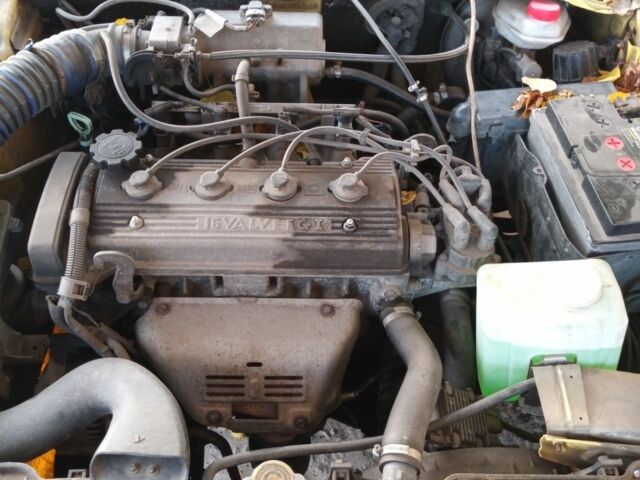 Желтый Джили Мапл, объемом двигателя 1.8 л и пробегом 100 тыс. км за 953 $, фото 3 на Automoto.ua