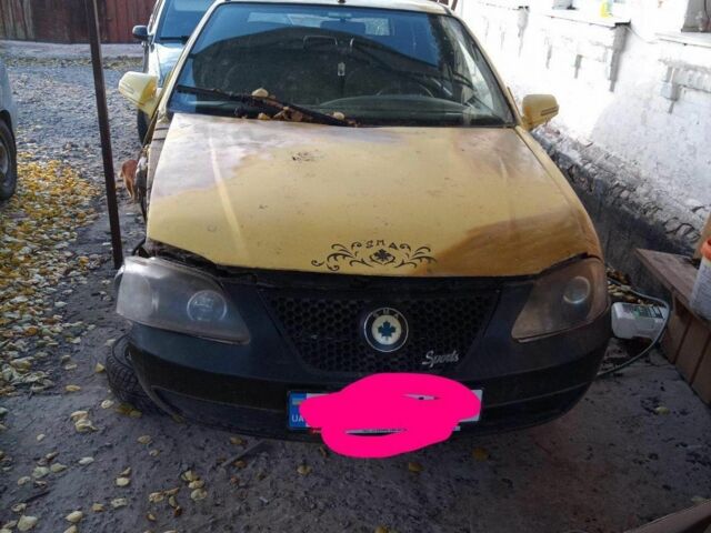 Желтый Джили Мапл, объемом двигателя 1.8 л и пробегом 100 тыс. км за 953 $, фото 2 на Automoto.ua