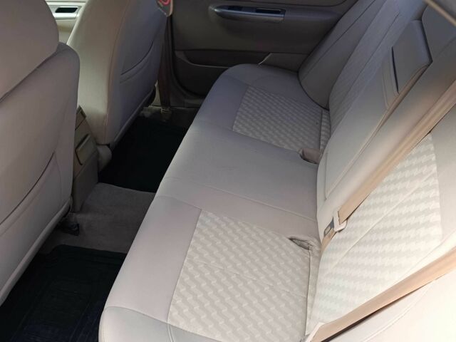 Сірий Джилі Мапл, об'ємом двигуна 1.8 л та пробігом 60 тис. км за 3500 $, фото 5 на Automoto.ua