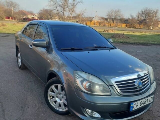 Сірий Джилі Мапл, об'ємом двигуна 1.8 л та пробігом 200 тис. км за 4000 $, фото 2 на Automoto.ua